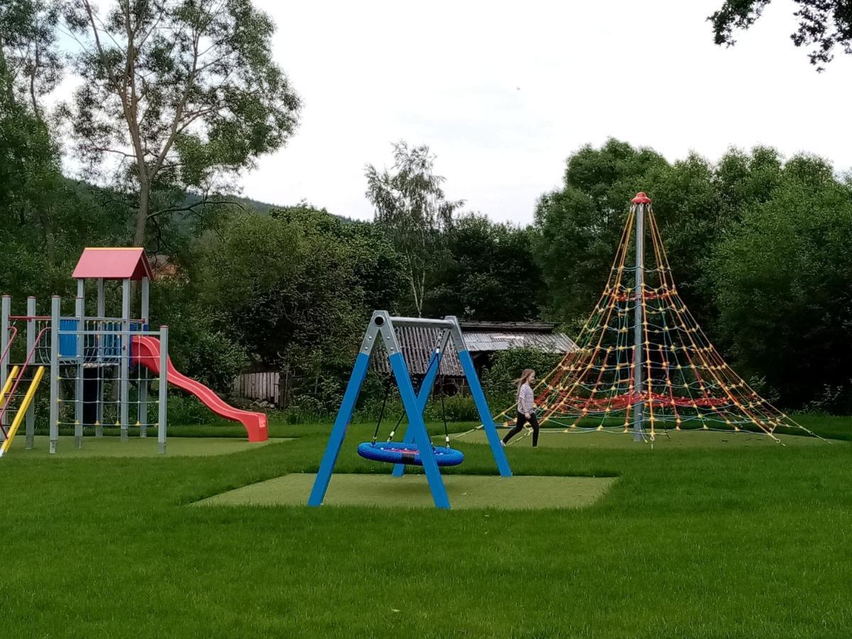 MiJa apartmán s VINNÝM SKLÍPKEM, zahradou a grilem Kájov Exterior foto