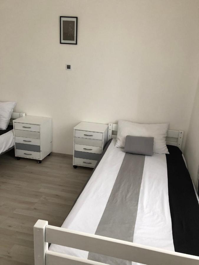 MiJa apartmán s VINNÝM SKLÍPKEM, zahradou a grilem Kájov Exterior foto