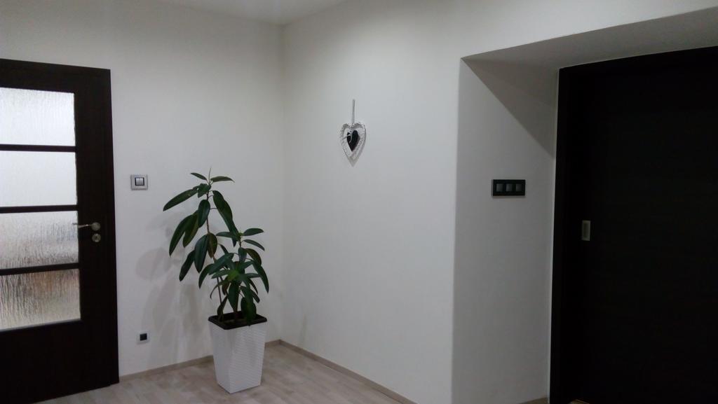 MiJa apartmán s VINNÝM SKLÍPKEM, zahradou a grilem Kájov Exterior foto